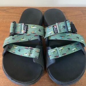 Chacos Men x Thomas Rhett Chillos Slide Fly Fishing Pattern Size 10 Lightly Worn